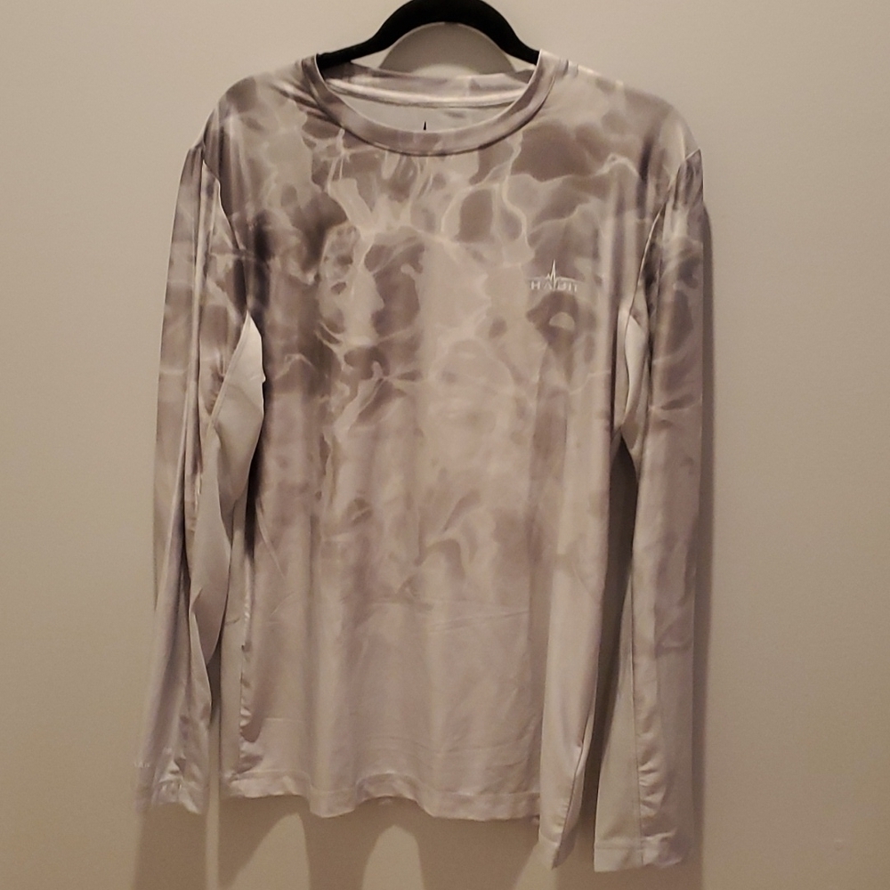 𝅺Habit Shirt Size M (49)